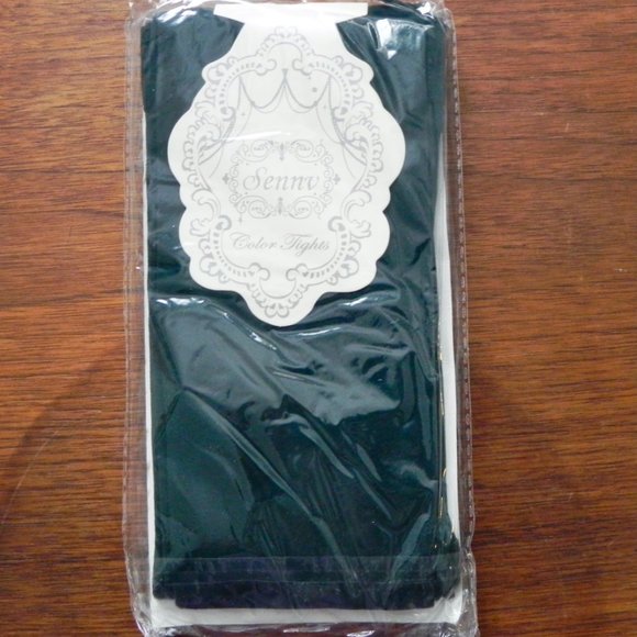 NOT FOR SALE - Set of 3 Tights - White, Green & Red - Picture 2 of 7